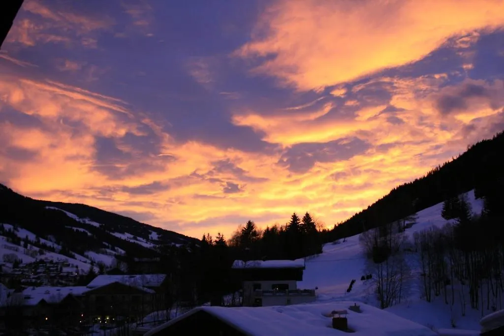 Pension Schipflinger Saalbach-Hinterglemm Bed & Breakfast